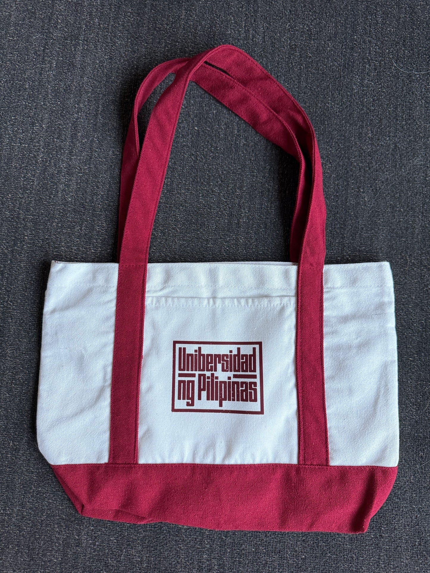 Unibersidad ng Pilipinas Tote